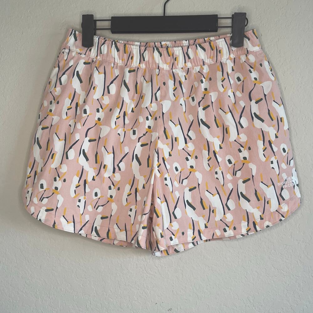 The North Face Shorts in Pink Moss - Size M